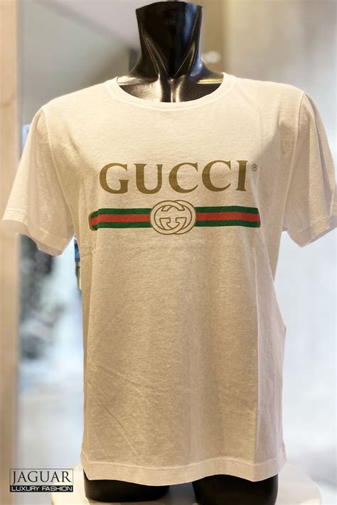 logo gucci tshirt|gucci symbol t shirt.